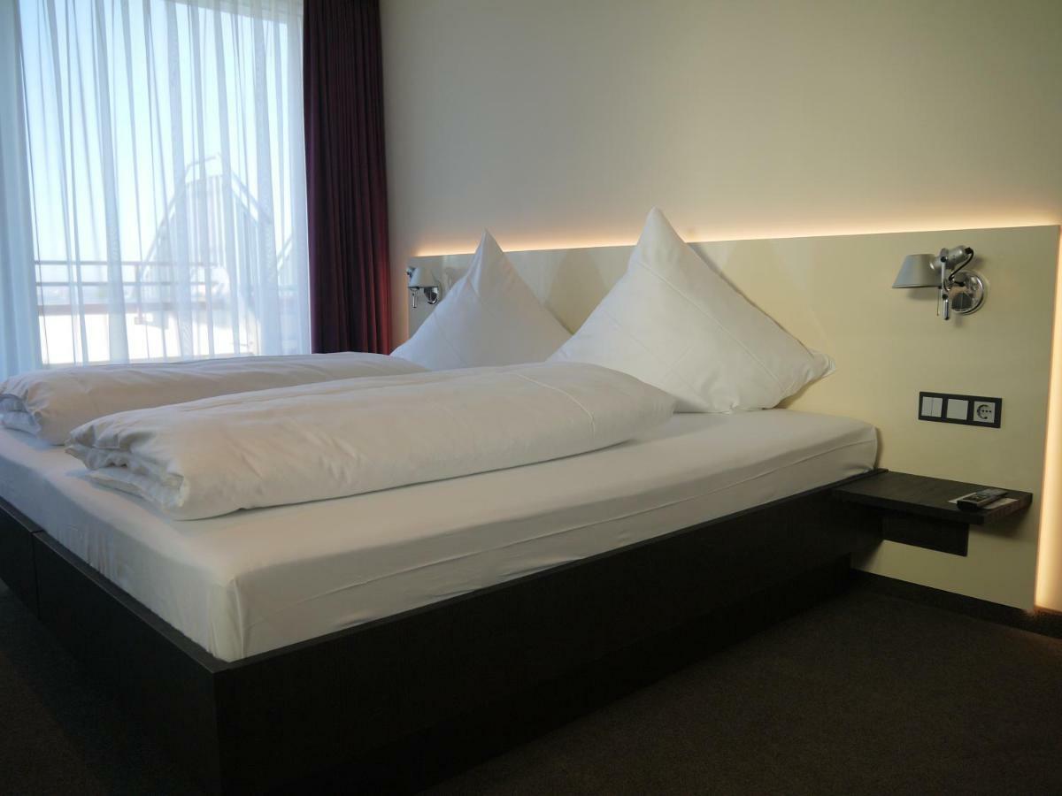 Esslingen am Neckar Hotel Am Berg Esslingen מראה חיצוני תמונה