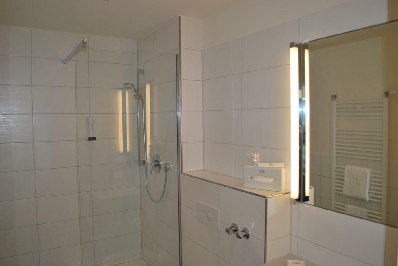 Esslingen am Neckar Hotel Am Berg Esslingen מראה חיצוני תמונה