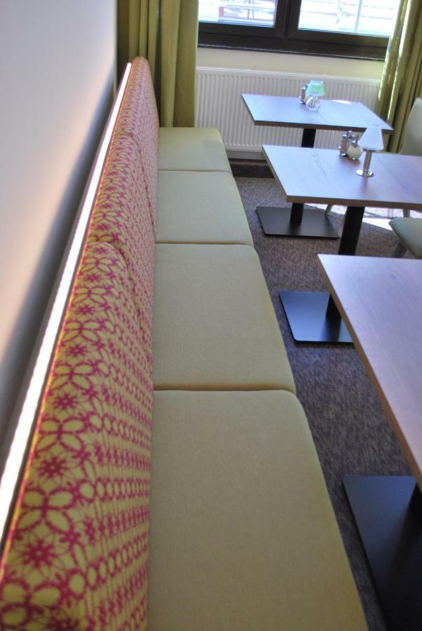 Esslingen am Neckar Hotel Am Berg Esslingen מראה חיצוני תמונה